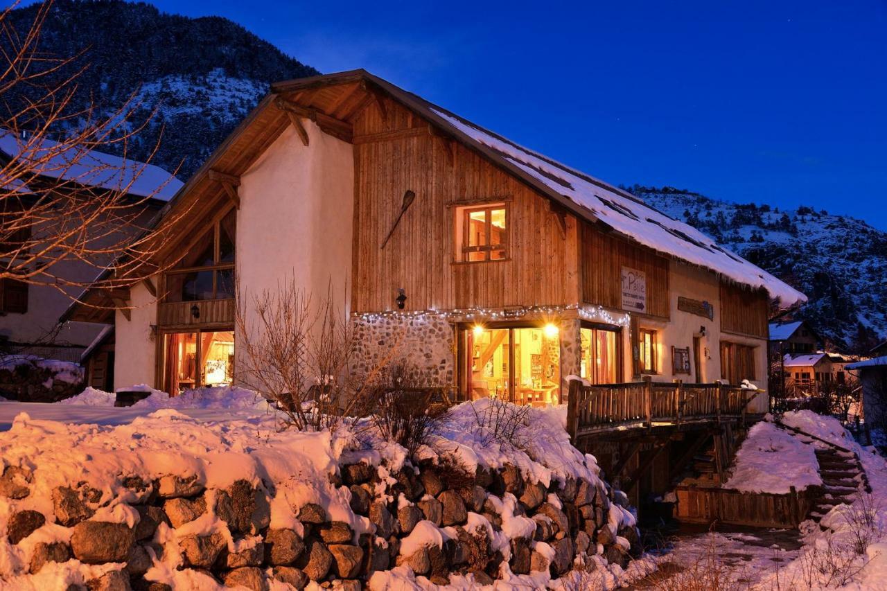 Chambres D'Hote Le Brin De Paille Saint-Martin-de-Queyrières Εξωτερικό φωτογραφία